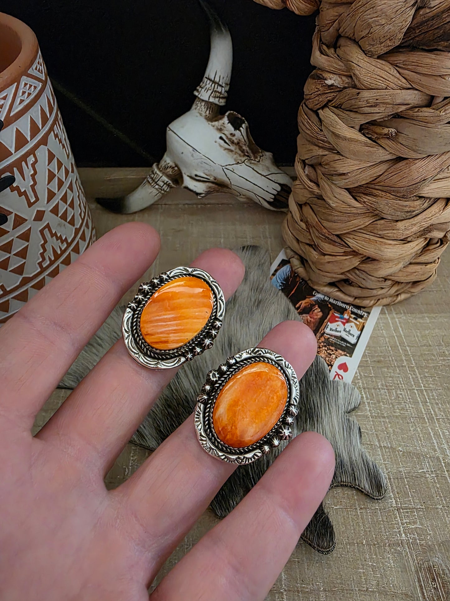 RAYMOND YAZZIE SPINY OYSTER COCKTAIL RING