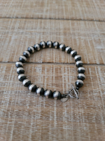 8 MM NAVAJO PEARL BRACELET