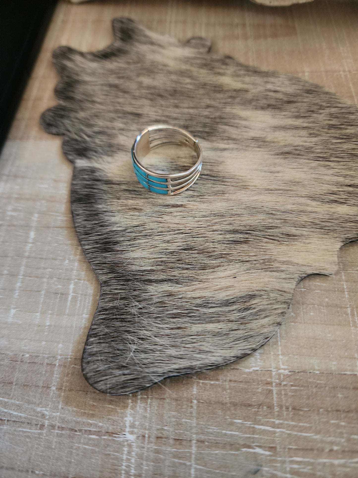 THE CLARESSE KYLESTEWA THREE ROW TURQUOISE BAND
