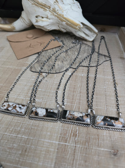 THE AUGUSTINE LARGO WHITE BUFFALO AND BRONZE LARGE BAR NECKLACE
