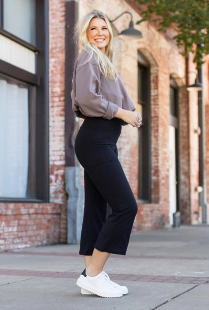 The Delilah - Kick Flare Leggings with Pockets