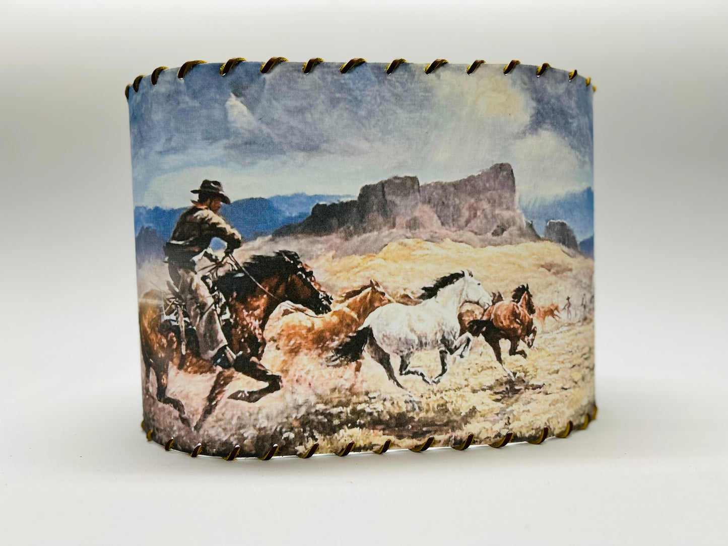 RDR Mustang Chase Lampshade Large