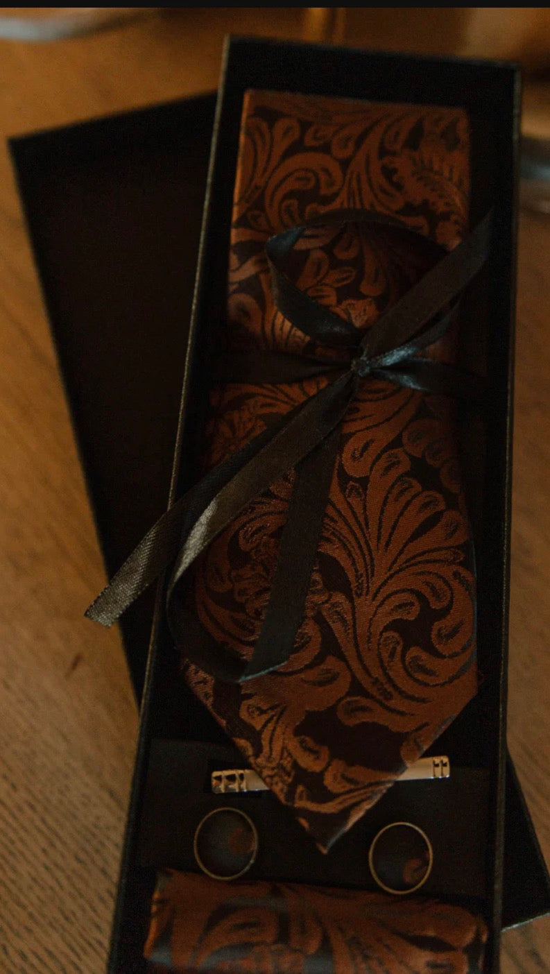 Tooled Up Tie
