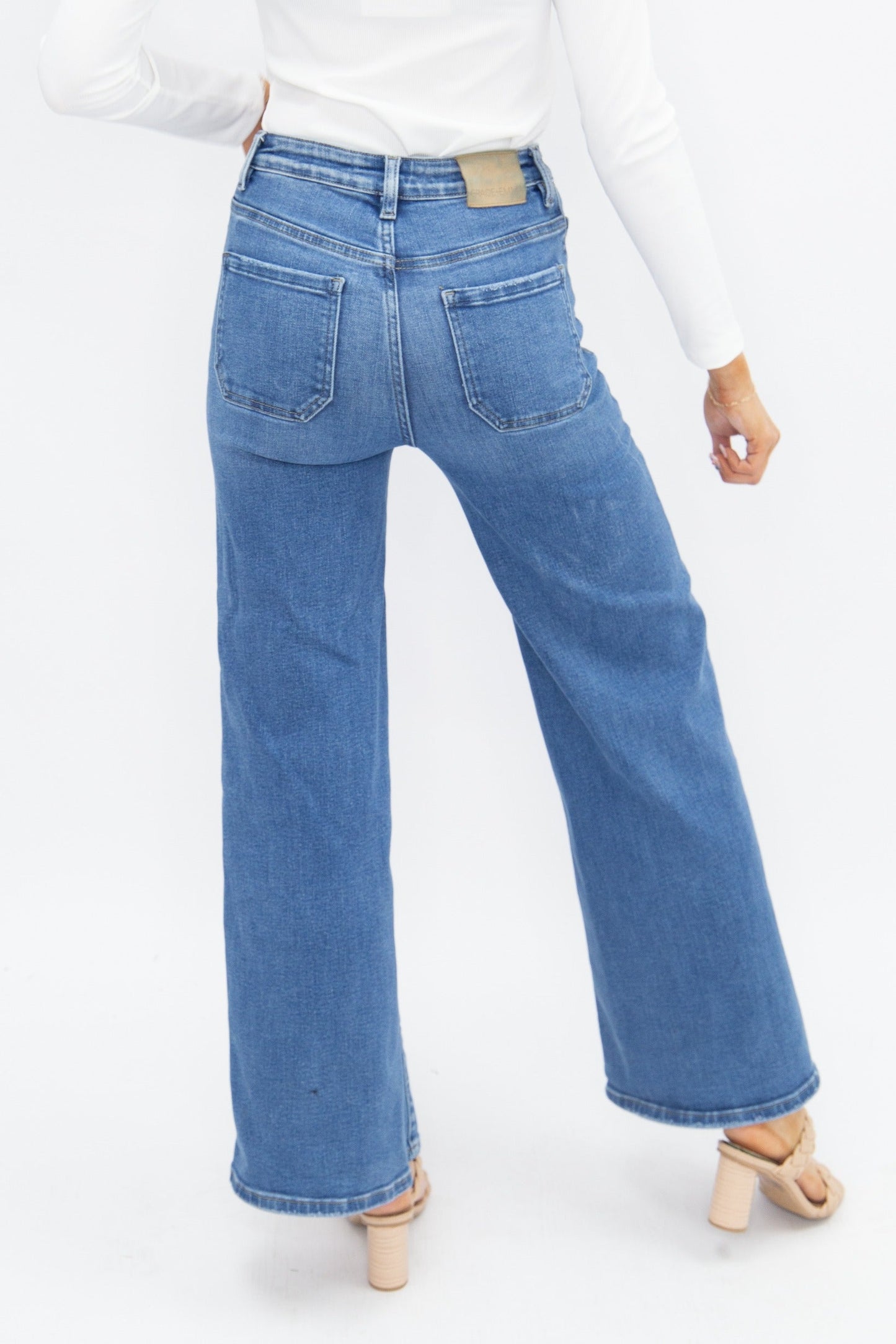 The Valentina Mid-Wash Jeans