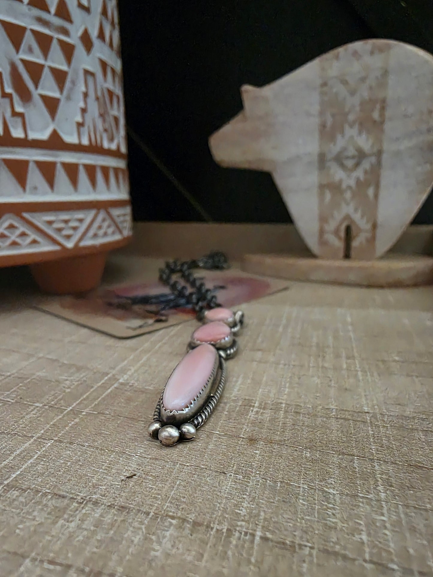 FREDA MARTINEZ PINK CONCH SHELL NECKLACE