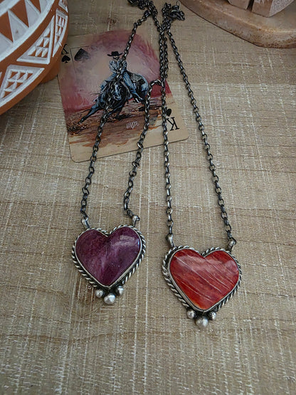 CHASSITY BELONE SPINY OYSTER STONE HEART NECKLACE