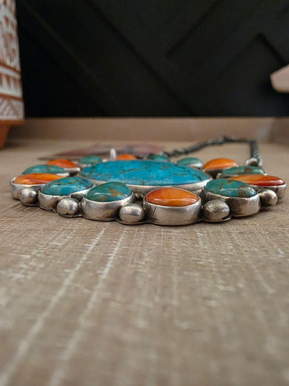 GERALDINE JAMES KINGMAN TURQUOISE AND SPINY OYSTER CLUSTER NECKLACE